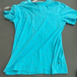 Lululemon large t shirt